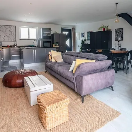 Hébergement de vacances Les Lauriers - 3 Bedrooms, Hyper-centre And Pool
