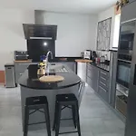 Les Lauriers - 3 Bedrooms, Hyper-centre And Pool 카스트르