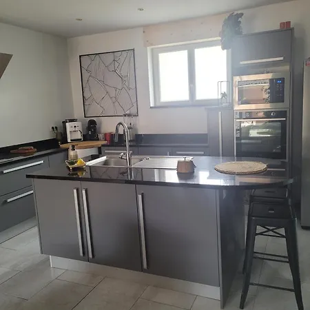 펜션 Les Lauriers - 3 Bedrooms, Hyper-centre And Pool 카스트르